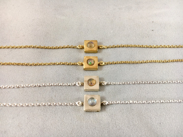 Gold Plated Bracelet Square with Moonstone/Opal