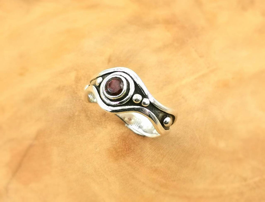 Asymmetrical Brutalist Ring with Natural Stone — 925 Silver