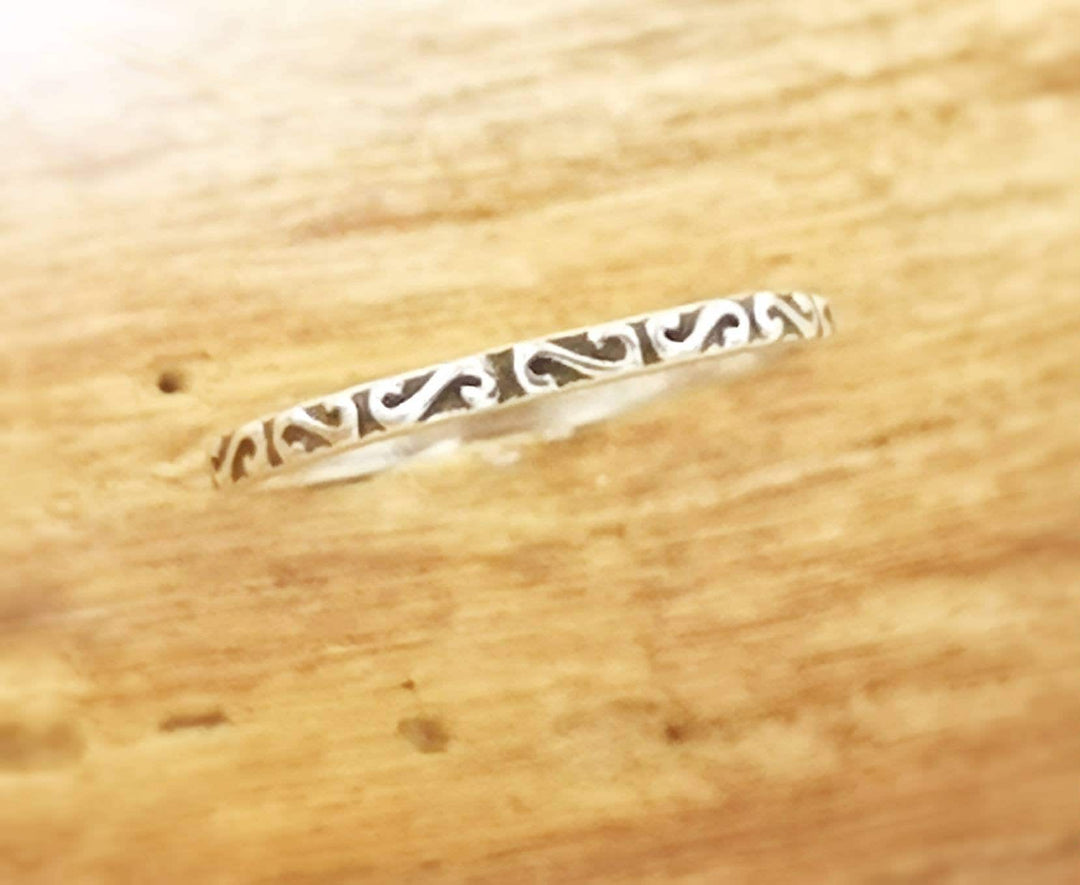 Stackable 925 Silver Ring  with Simple Pattern