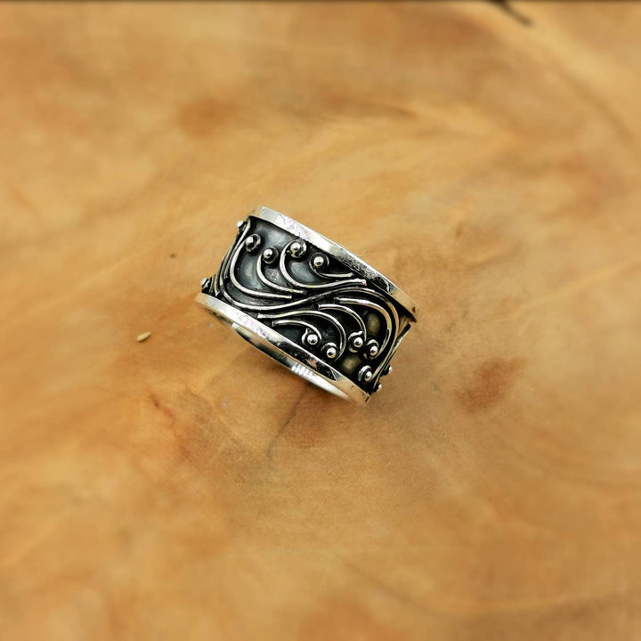Oxidized 925 Silver Band Ring, Boho Vine Pattern