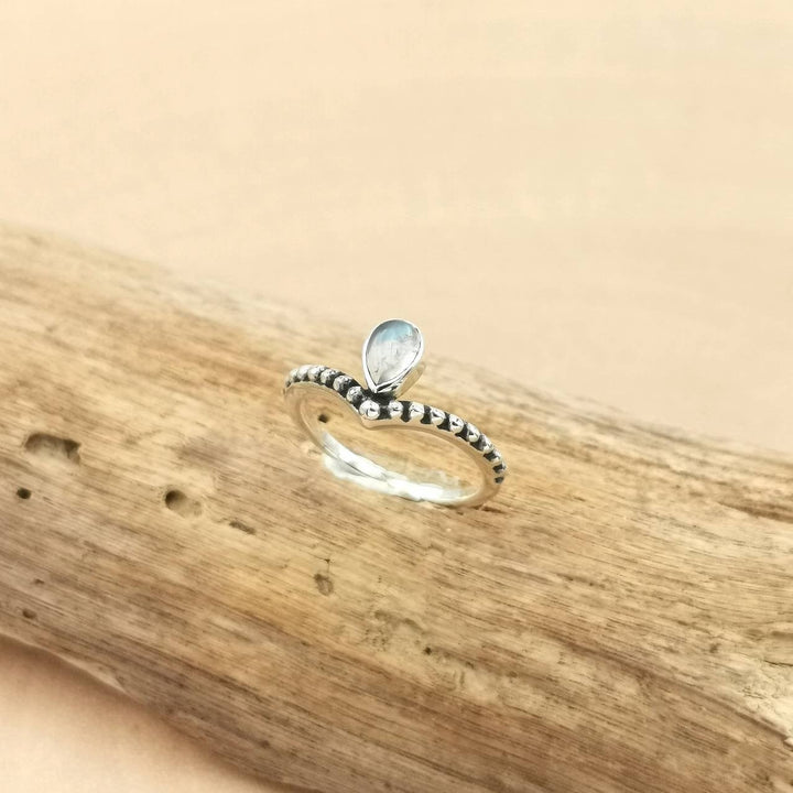 Dainty V Shape Boho Ring 925 Silver with Stone