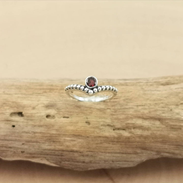 V Shape Boho Ring with Rainbow Moonstone - 925 Silver