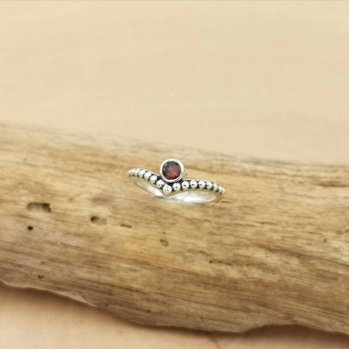 V Shape Boho Ring with Rainbow Moonstone - 925 Silver