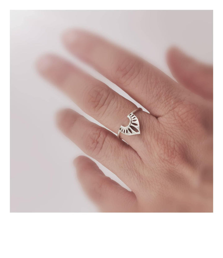 Dainty Chevron Ring with Oriental Pattern — 925 Silver