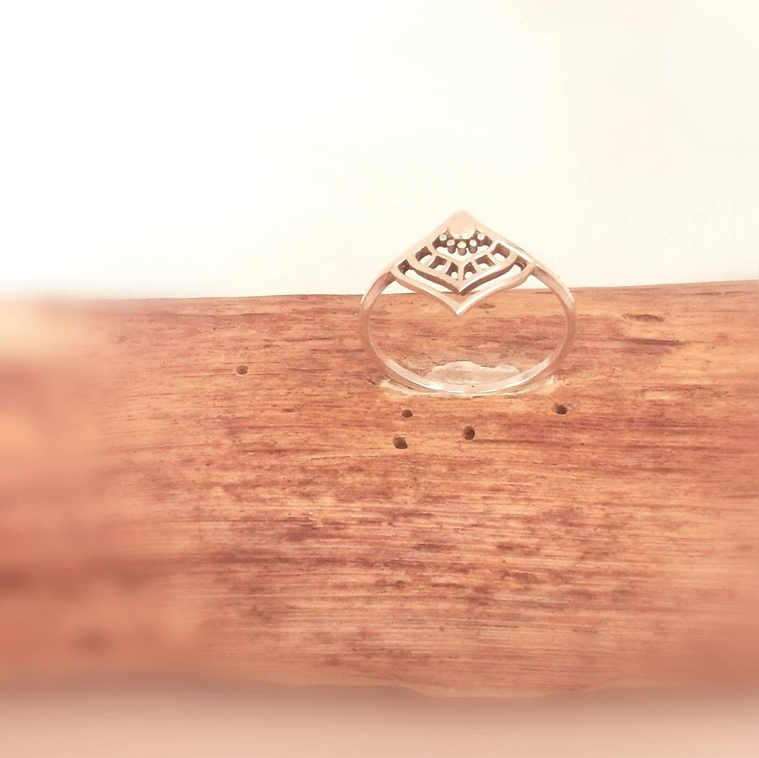 Dainty  Boho Chevron Ring 925 Silver