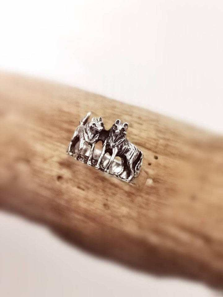 Wolf Pack Ring — 925 Silver