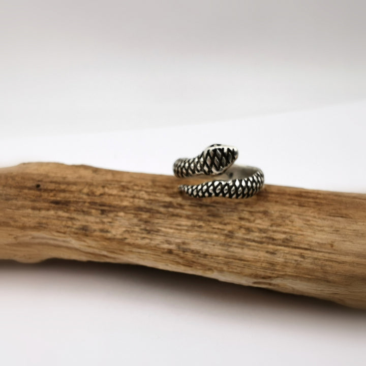 Adjustable Snake Ring, Detailed Design — 925 Silver