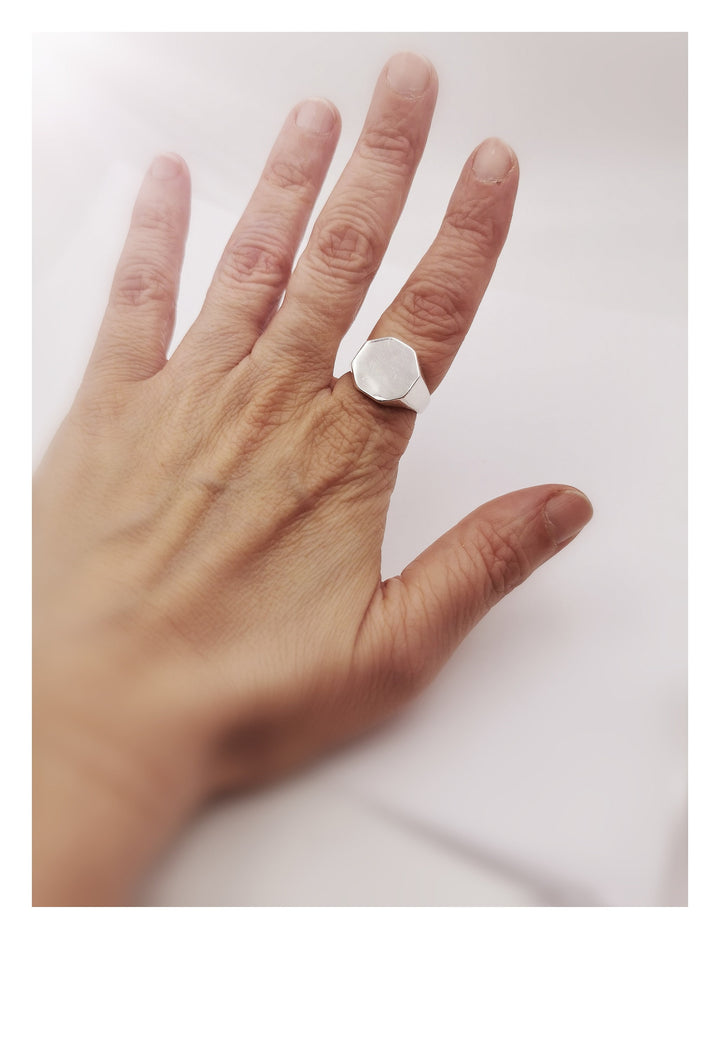 Hexagonal Signet Ring — 925 Silver