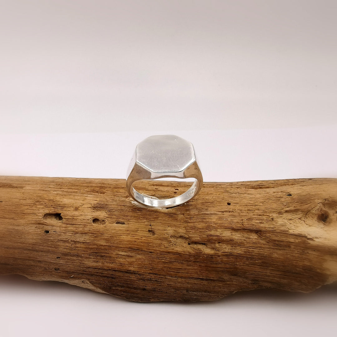 Hexagonal Signet Ring — 925 Silver