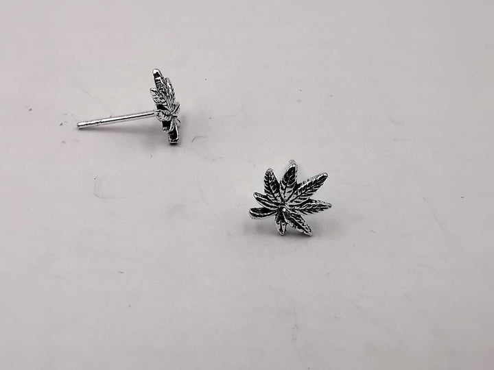Cannabis Leaf Stud Earrings — 925 Silver or 18k Gold Plated