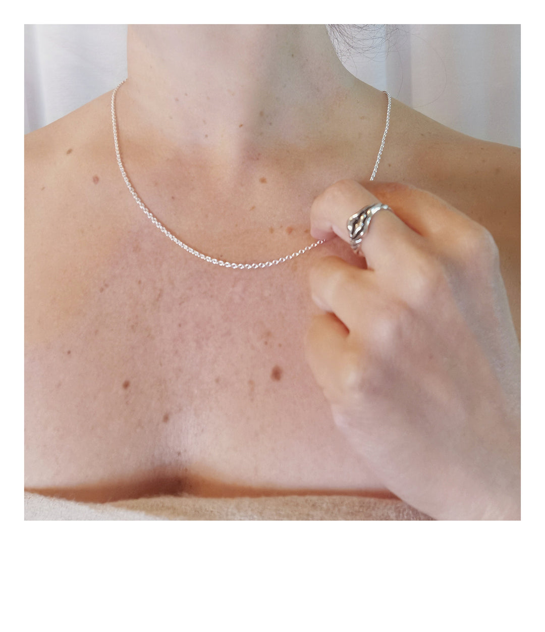 Vulva Ring — 925 Silver
