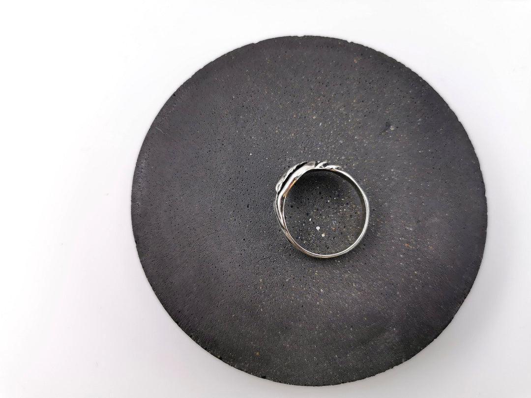 Vulva Ring — 925 Silver