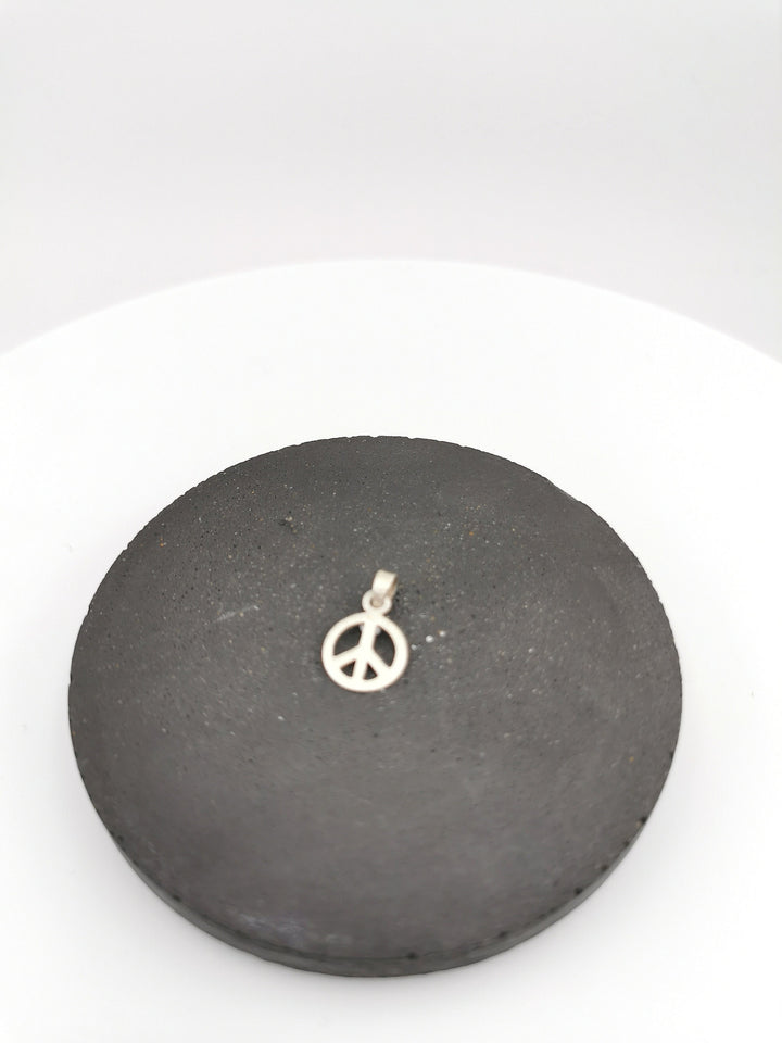 Matte 925 Silver Peace Symbol Pendant