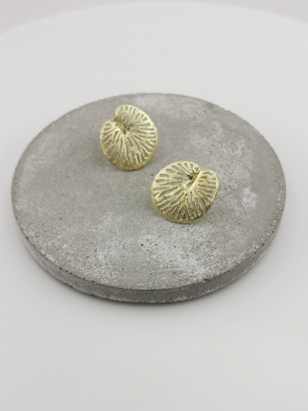 Jungle Leaf Stud Earrings — 18k Gold Plated