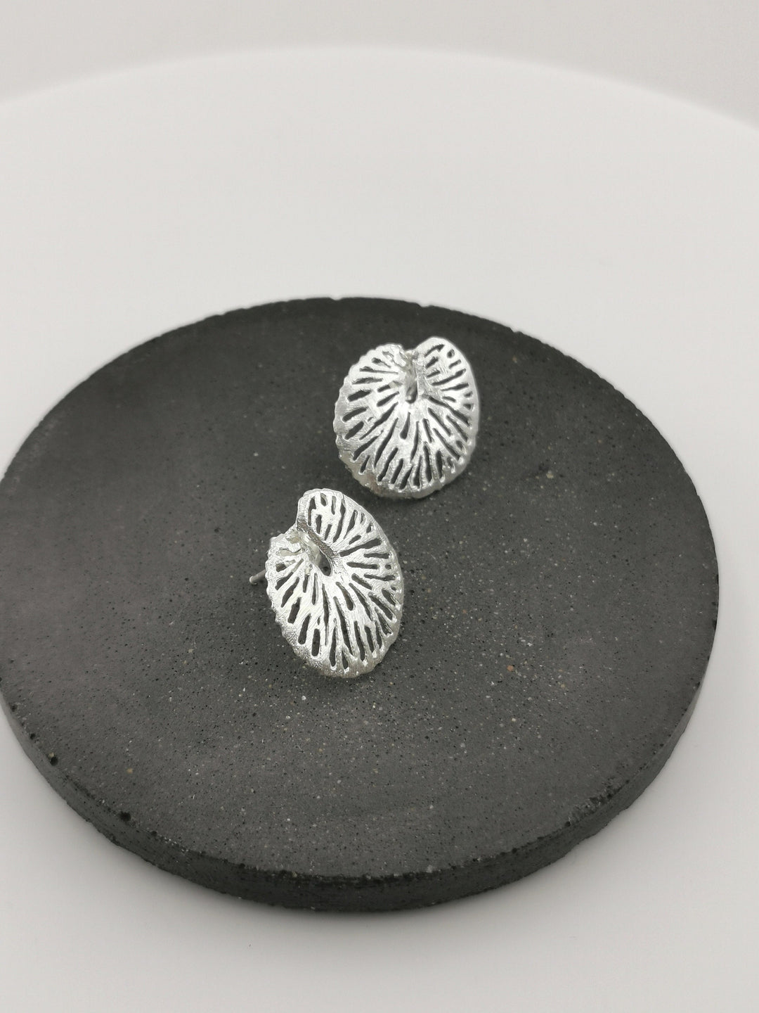Jungle Leaf Stud Earrings — 925 Silver