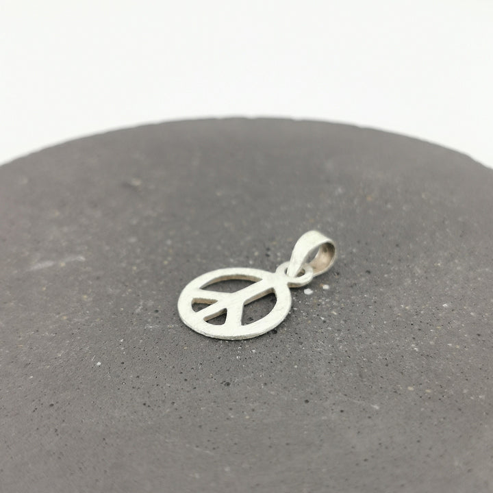 Matte 925 Silver Peace Symbol Pendant
