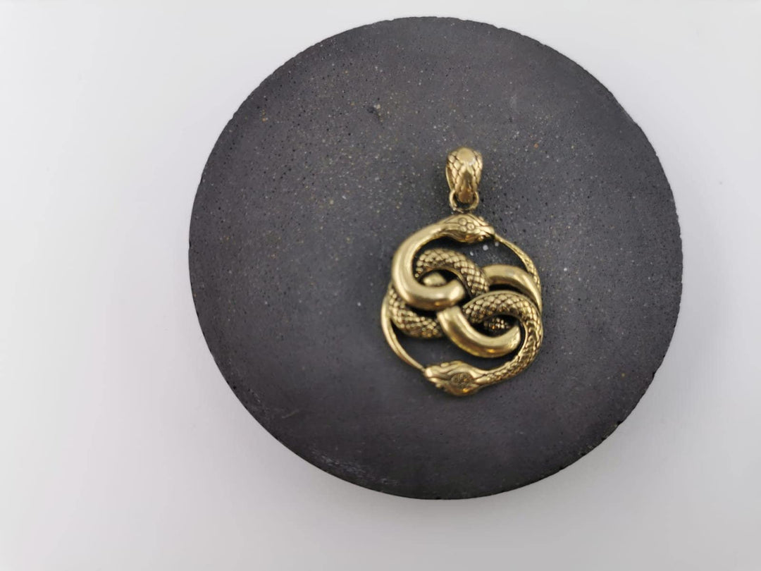 Auryn Pendant Brass