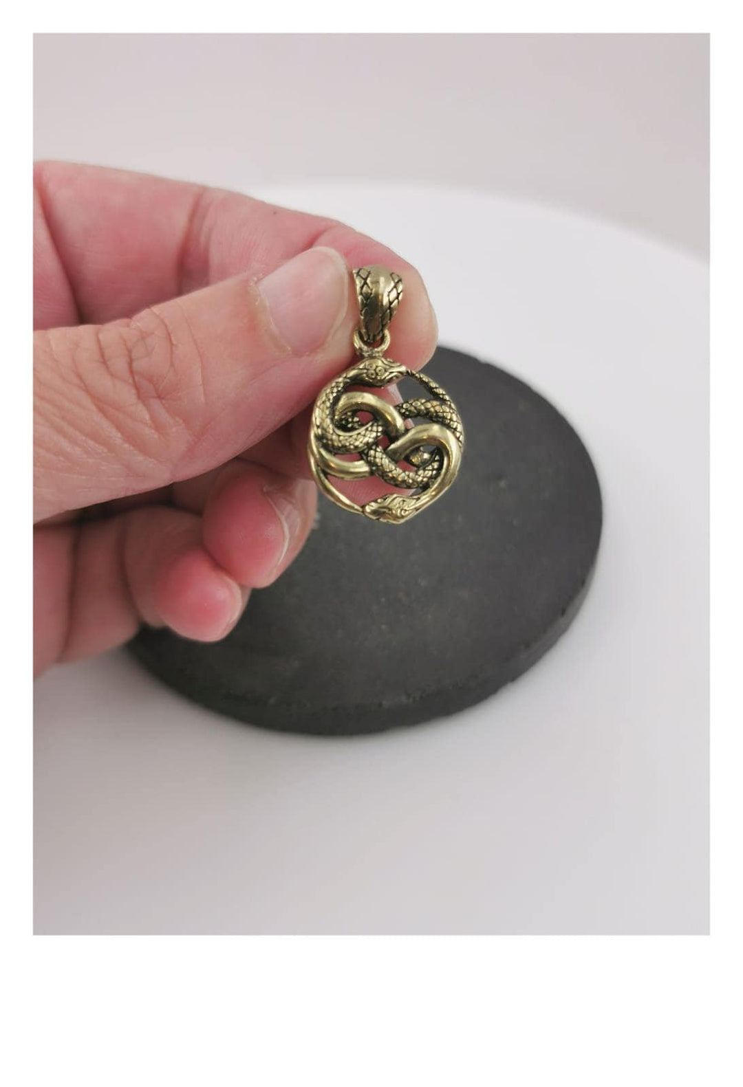 Auryn Pendant Brass