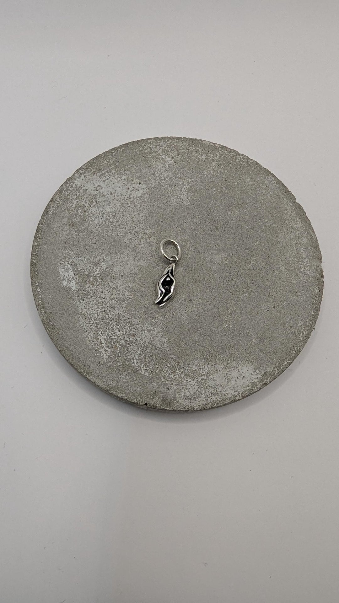 Tiny Vulva Charm  — 925 Silver