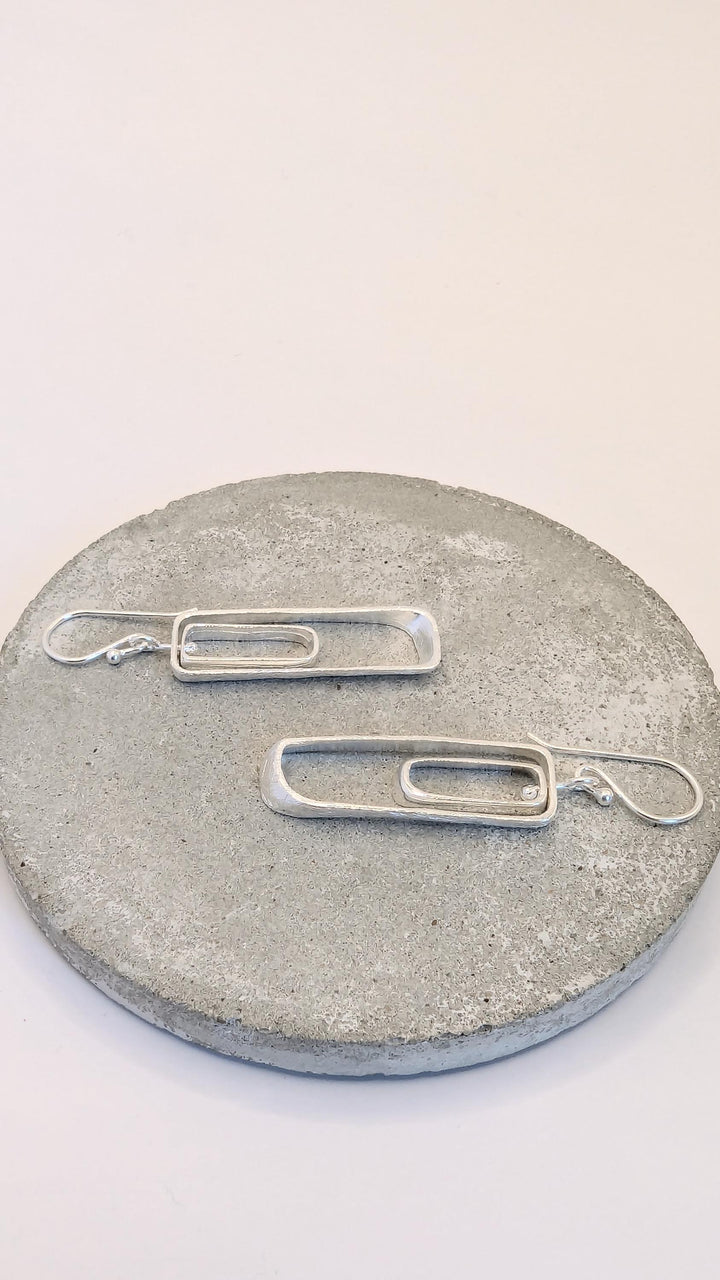 Asymmetrical Rectangle 925 Silver Dangle Earrings with Motion