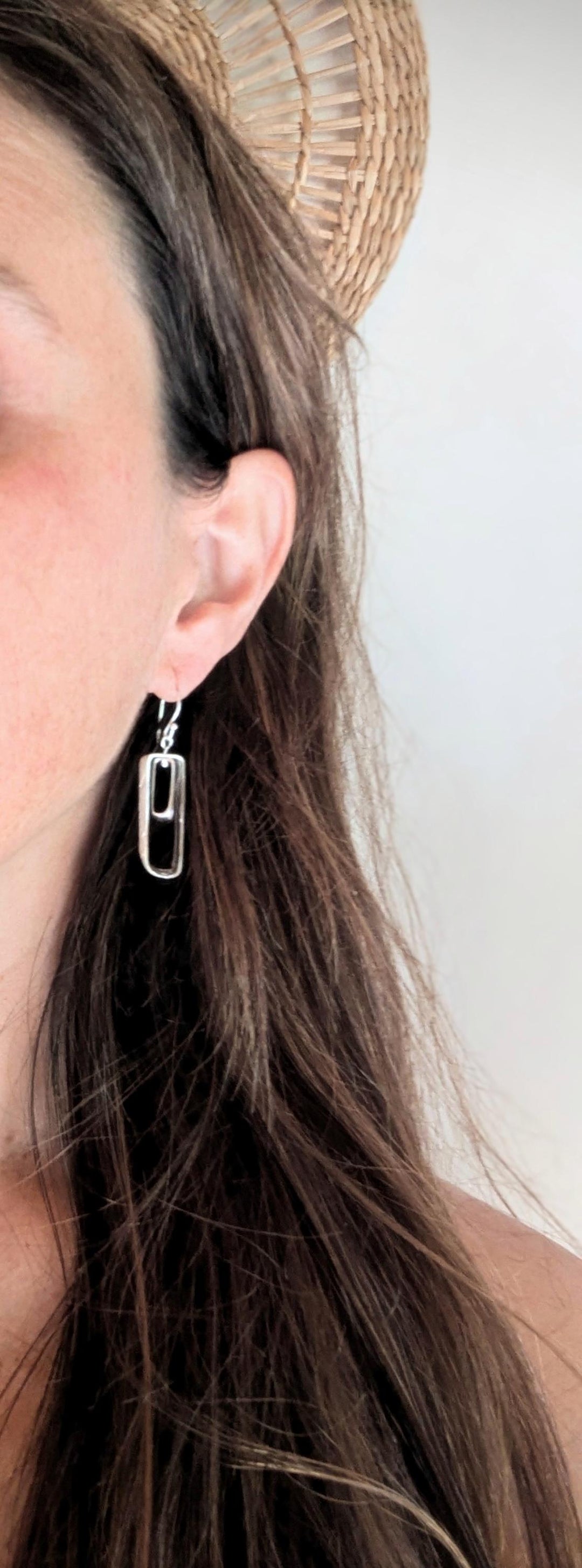 Asymmetrical Rectangle 925 Silver Dangle Earrings with Motion