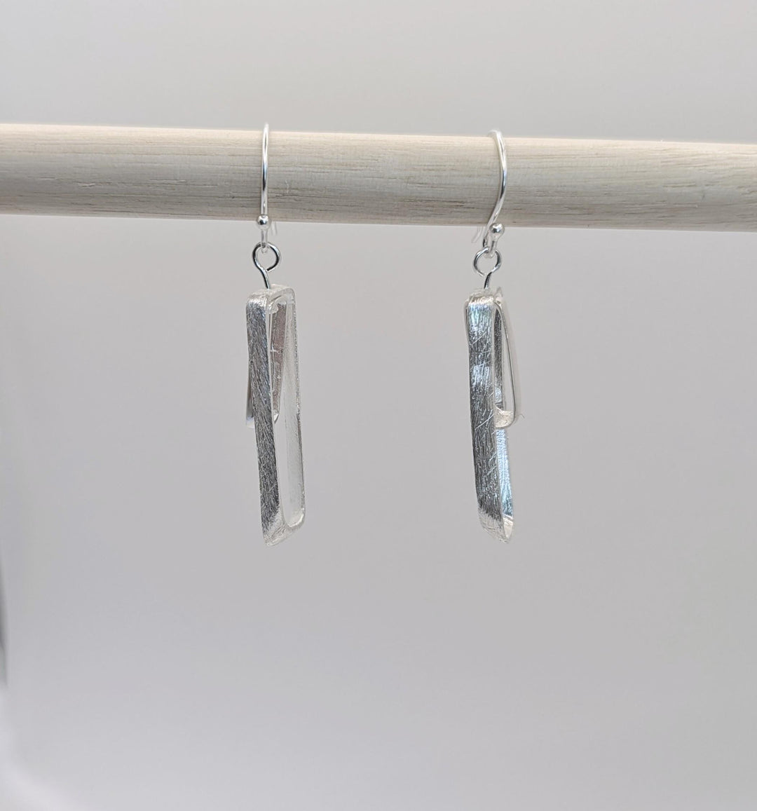 Asymmetrical Rectangle 925 Silver Dangle Earrings with Motion