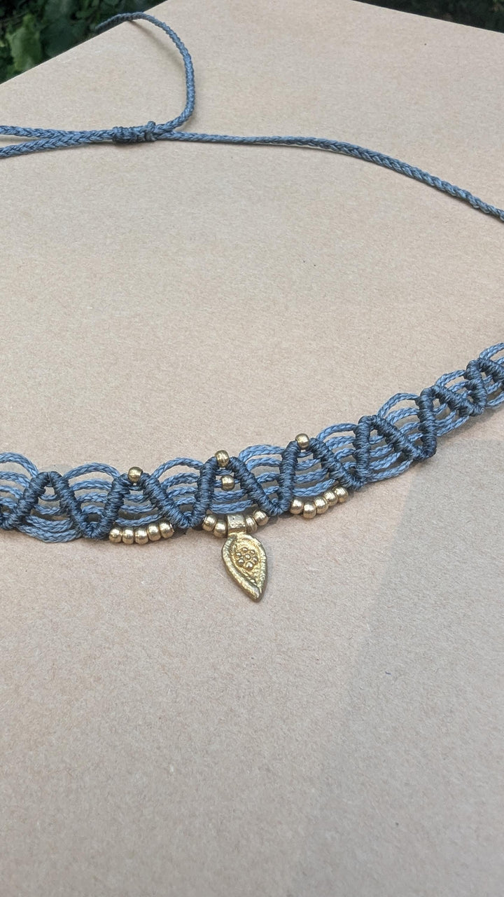 Adjustable Macramé Choker in Nine Different Colours with Beads