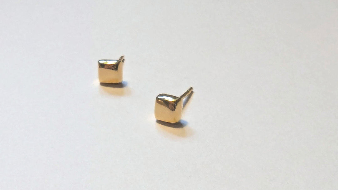 Tiny Square Stud Earrings 18k Gold Plated 925 Silver