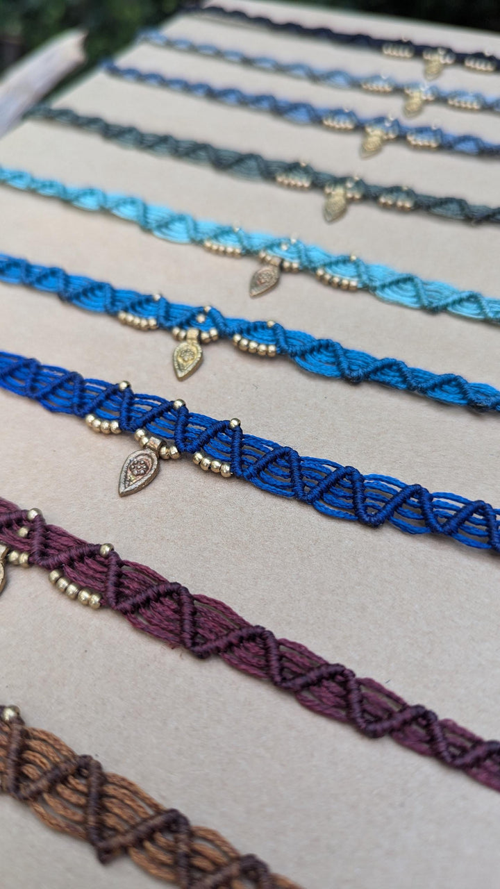 Adjustable Macramé Choker in Nine Different Colours with Beads