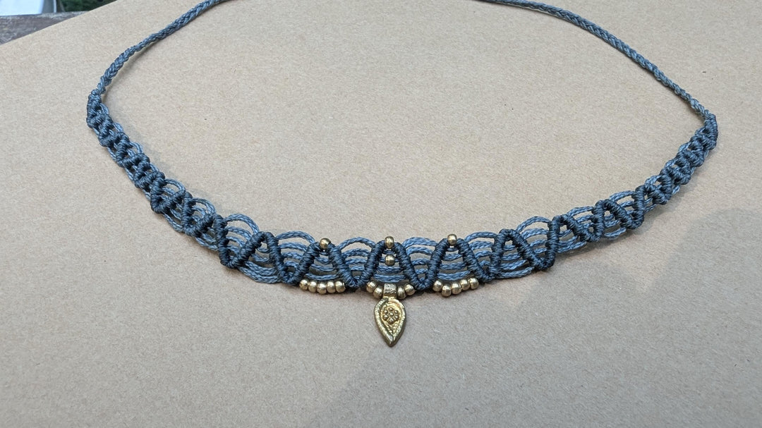 Adjustable Macramé Choker in Nine Different Colours with Beads