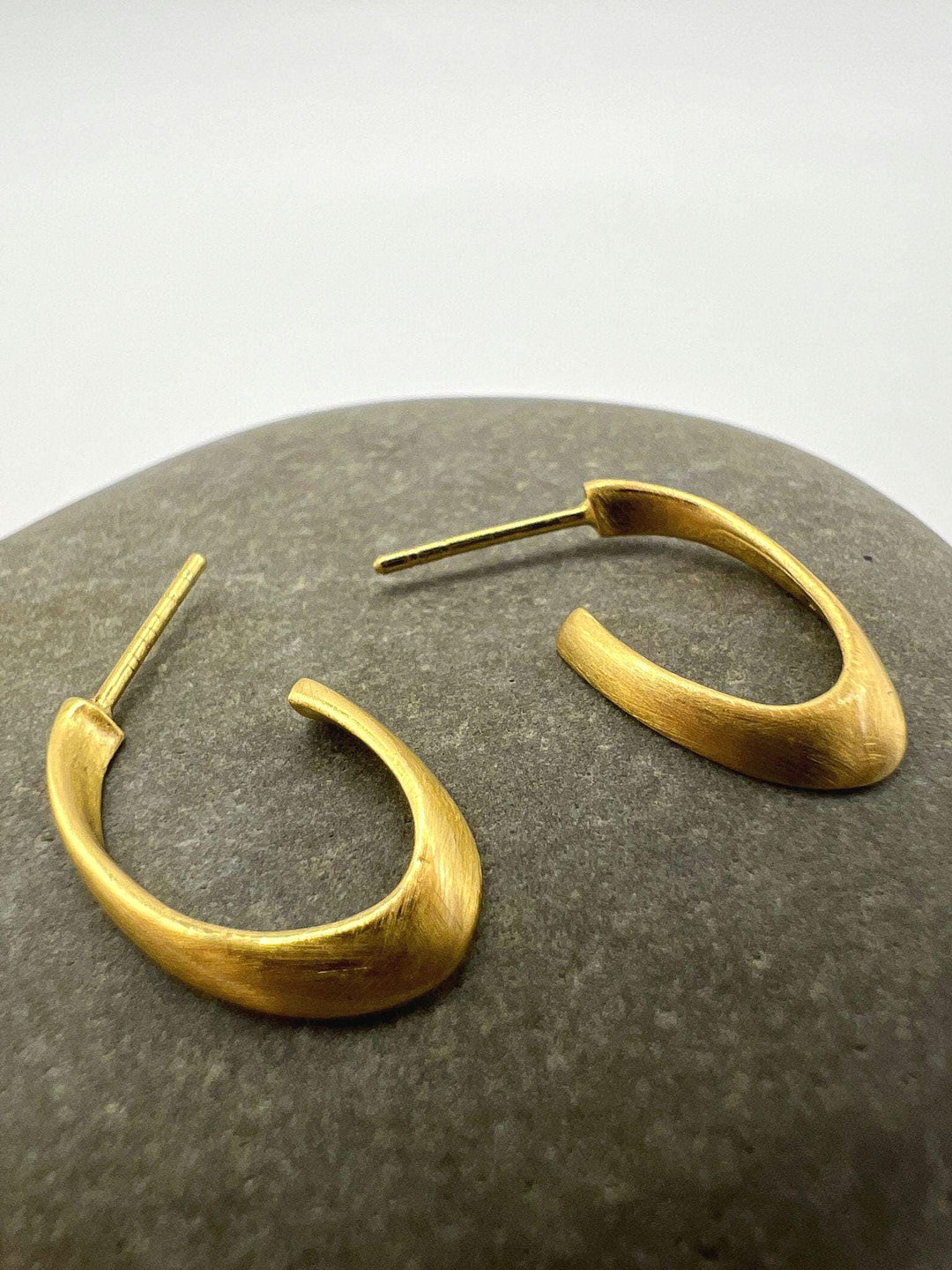 Matte Organic Oval Hoop Studs – 18K Gold Plated 925 Silver