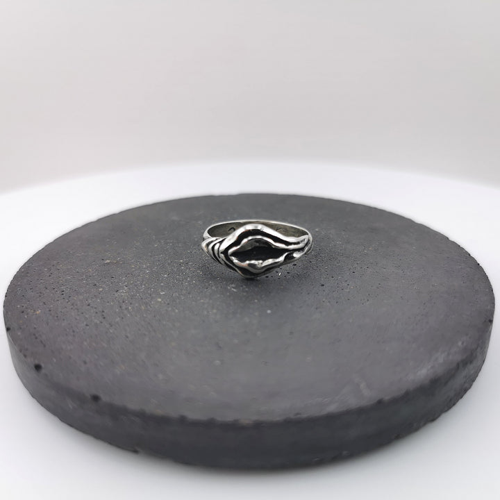Vulva Ring — 925 Silver