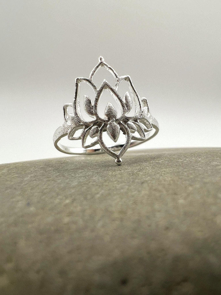 Lotus Flower Ring — Matte 925 Silver
