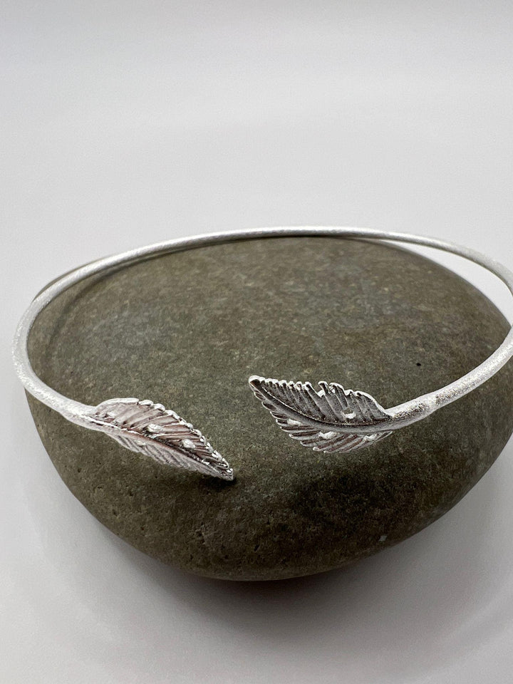 Matte 925 Silver Bracelet with Leaf