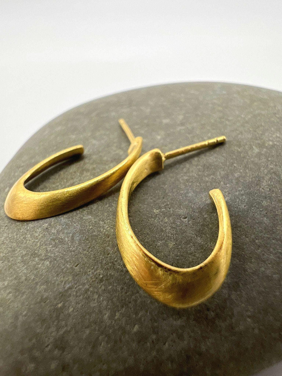 Matte Organic Oval Hoop Studs – 18K Gold Plated 925 Silver