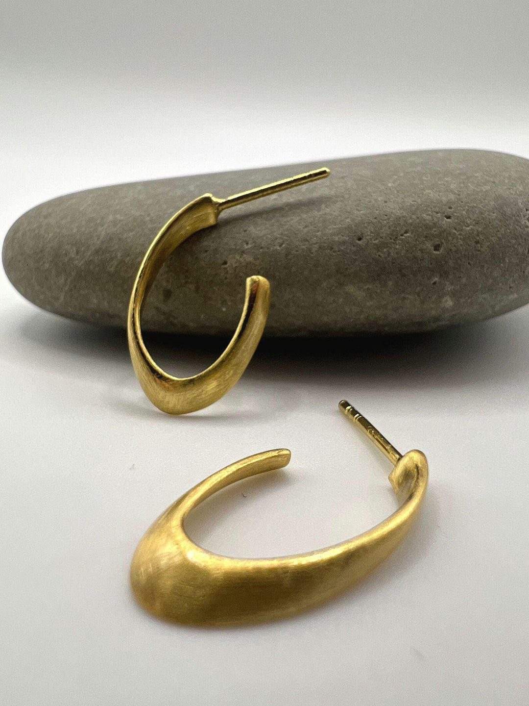 Matte Organic Oval Hoop Studs – 18K Gold Plated 925 Silver