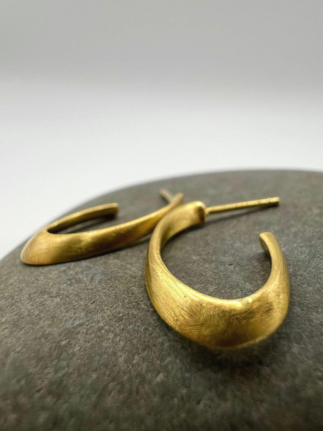 Matte Organic Oval Hoop Studs – 18K Gold Plated 925 Silver