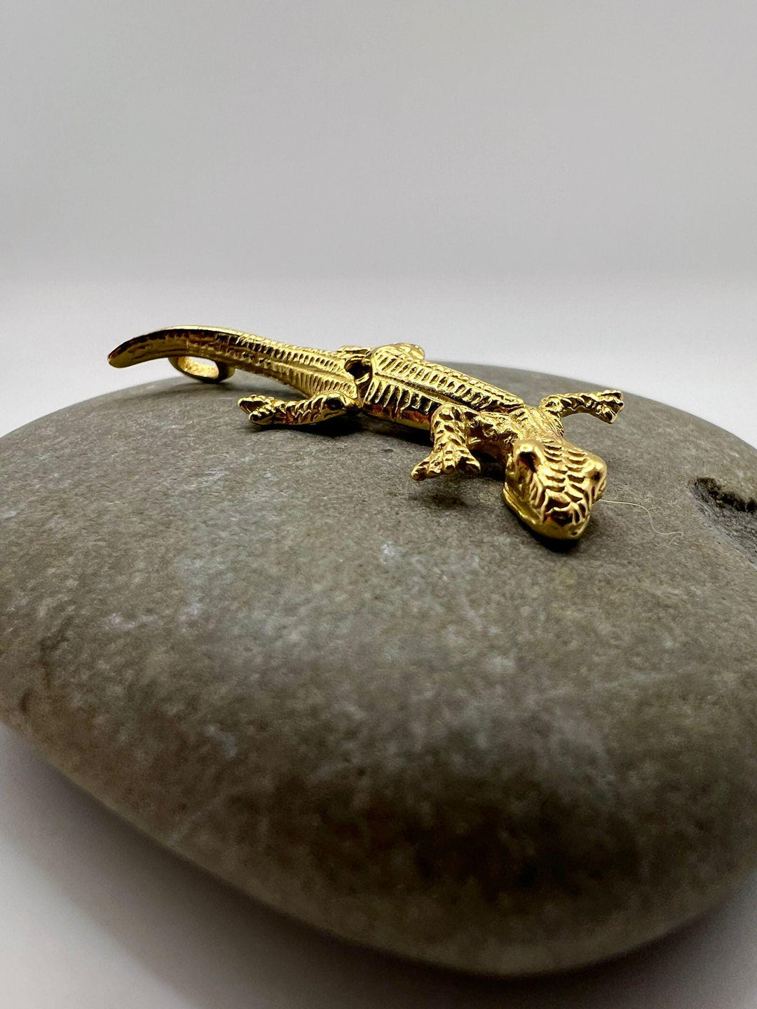 Flexible Articulated Gold Lizard Pendant — 18k Gold Plated