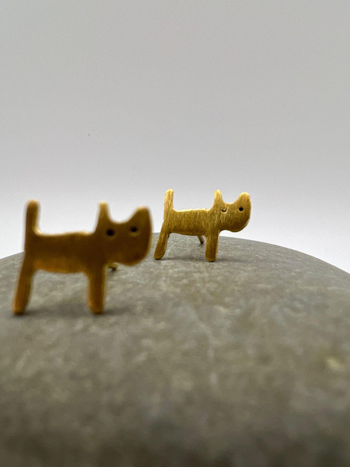 Cat Stud Earrings — Matte 18k Gold Plated