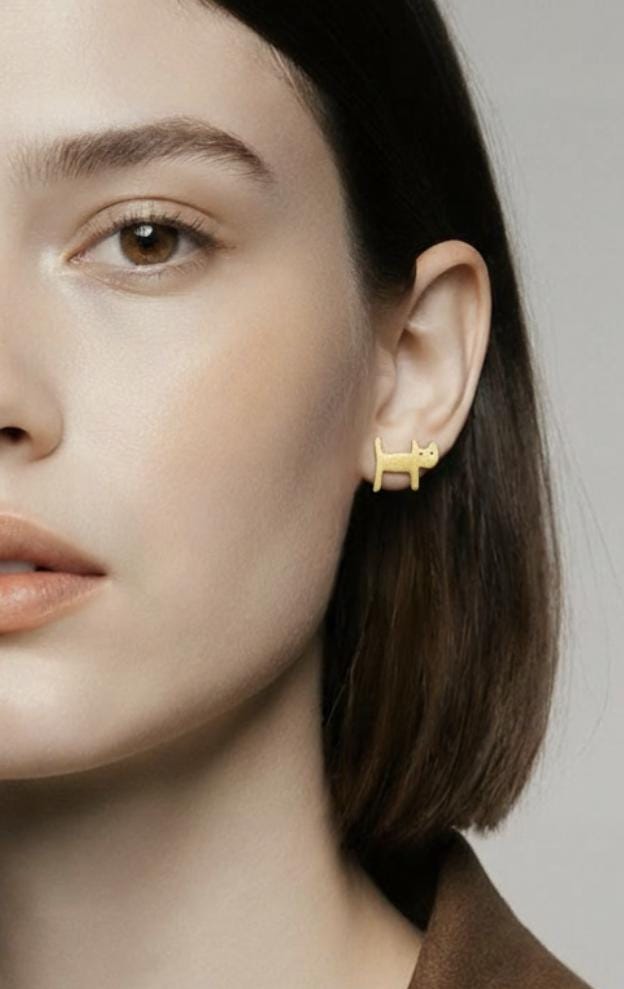 Cat Stud Earrings — Matte 18k Gold Plated