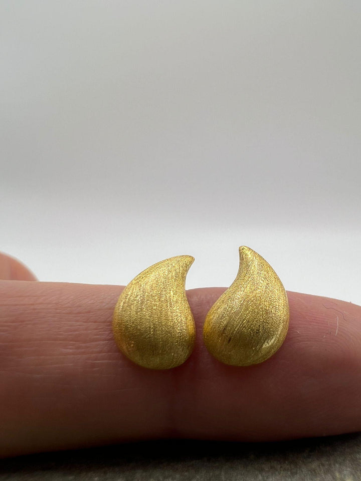 Matte Geometric Bar Stud Earrings — 18k Gold Plated