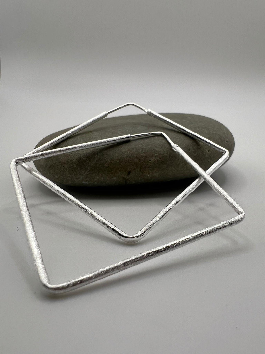 Square Hoop Earrings 925 Silver Matte Finish ‚Äö√Ñ¬¢ Minimalist Geometric Hoops in Two Sizes ‚Äö√Ñ¬¢ Modern Silver Statement Jewelry