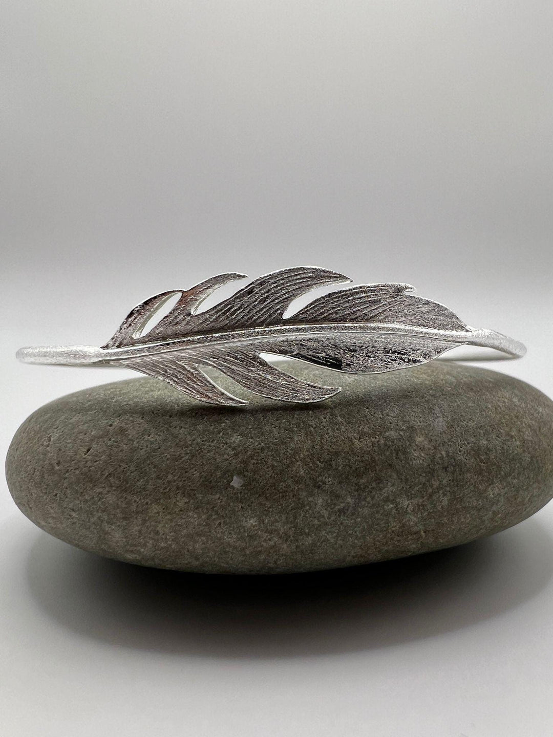 Matte 925 Silver Bracelet with Feather