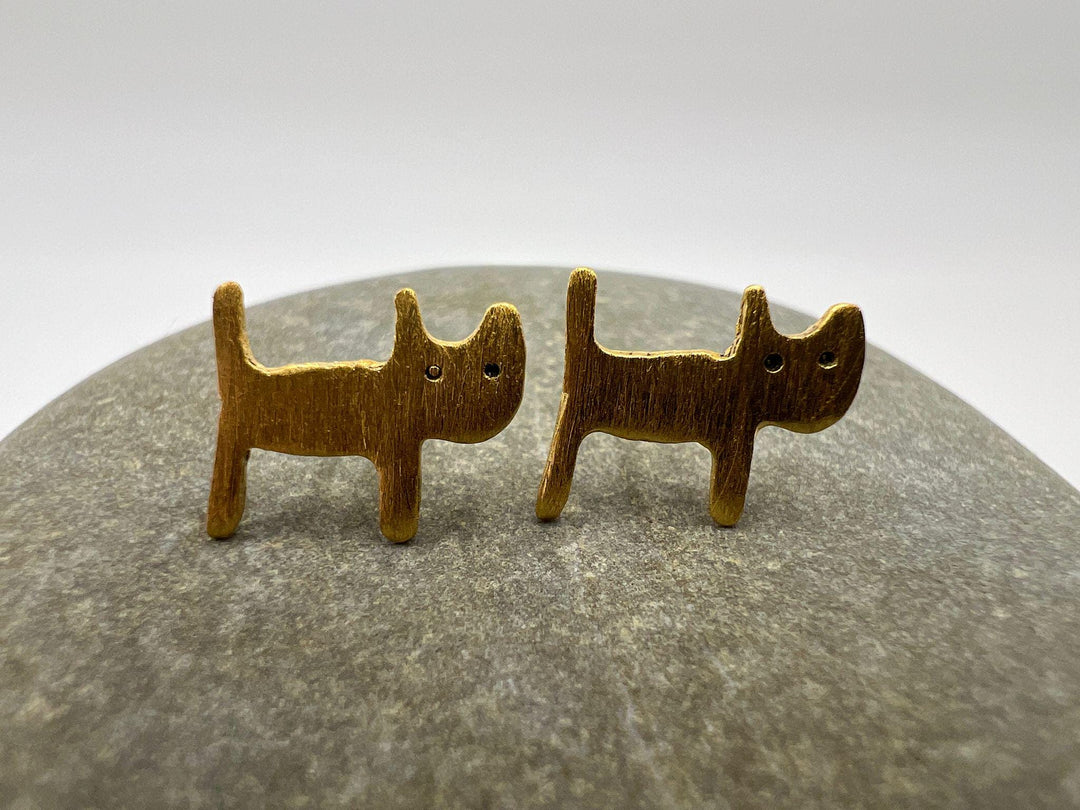 Cat Stud Earrings — Matte 18k Gold Plated