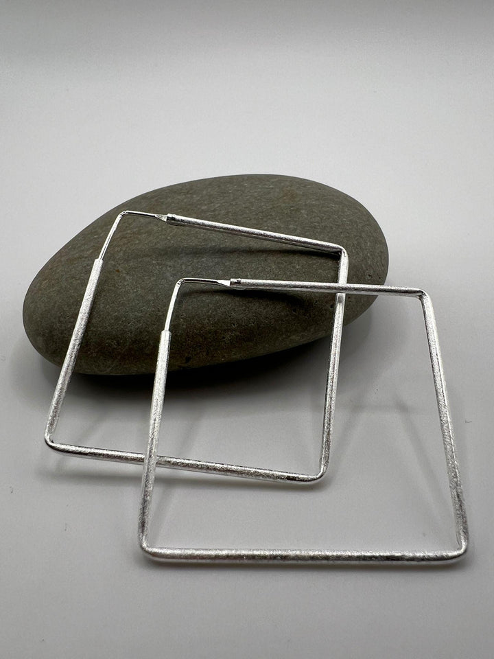 Square Hoop Earrings 925 Silver Matte Finish ‚Äö√Ñ¬¢ Minimalist Geometric Hoops in Two Sizes ‚Äö√Ñ¬¢ Modern Silver Statement Jewelry