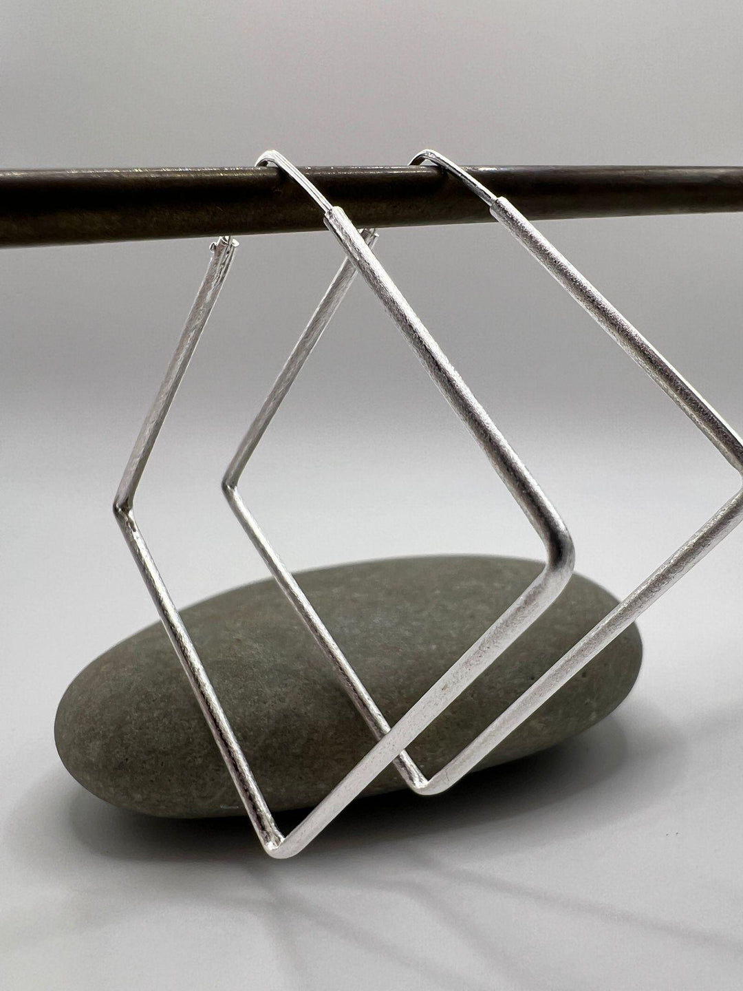 Square Hoop Earrings 925 Silver Matte Finish ‚Äö√Ñ¬¢ Minimalist Geometric Hoops in Two Sizes ‚Äö√Ñ¬¢ Modern Silver Statement Jewelry