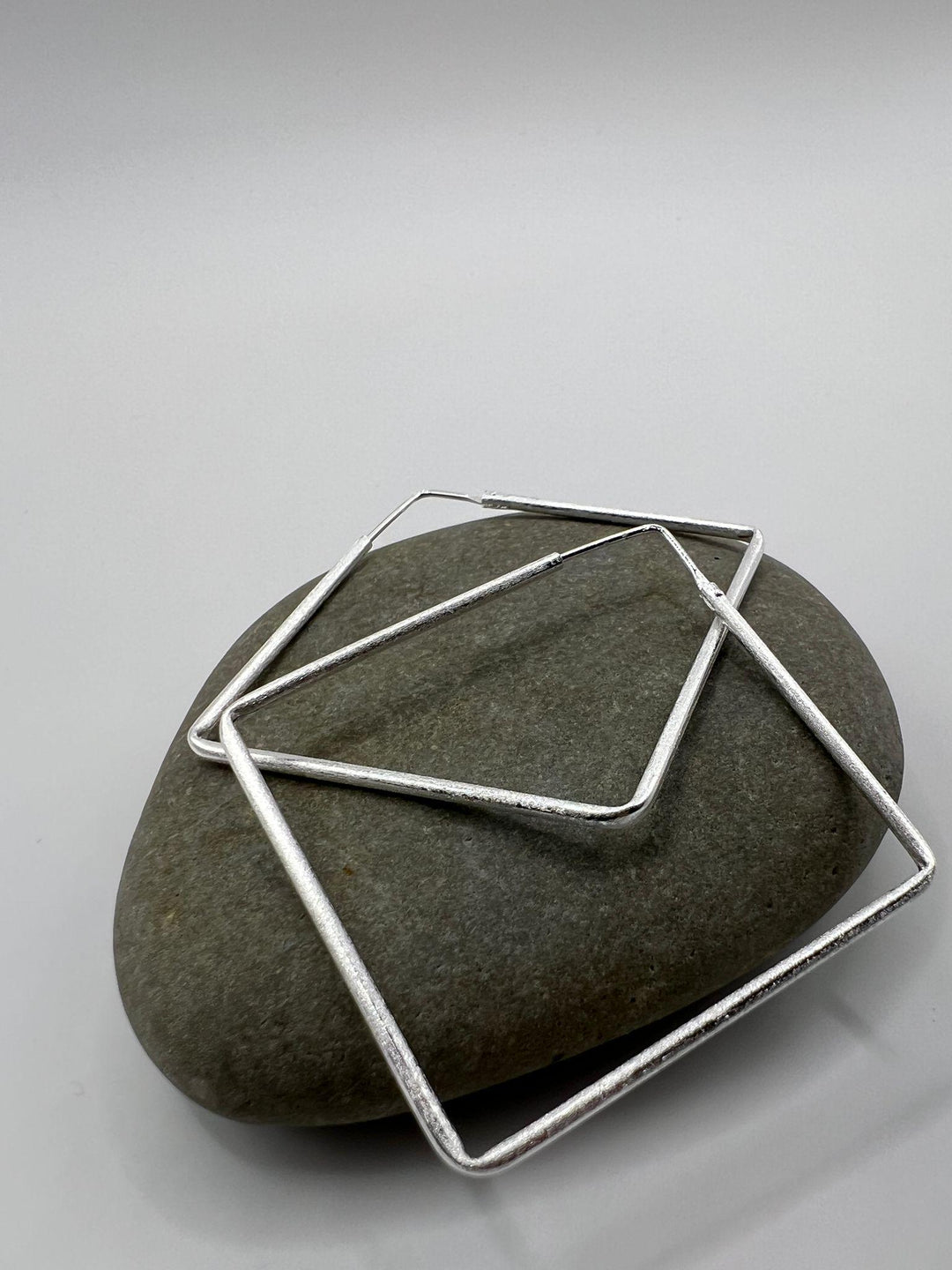 Square Hoop Earrings 925 Silver Matte Finish ‚Äö√Ñ¬¢ Minimalist Geometric Hoops in Two Sizes ‚Äö√Ñ¬¢ Modern Silver Statement Jewelry