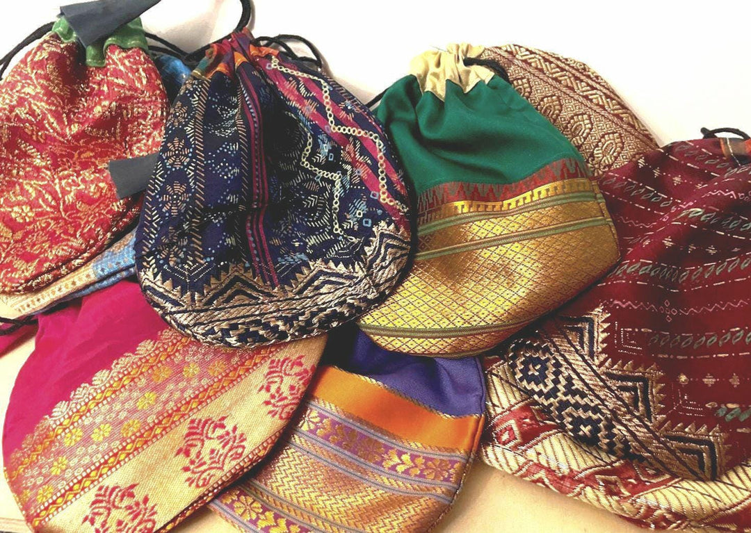 Recycled Sari Pouch 7.5x12cm | Indian Silk Boho Jewelry Bag (Assorted Colors)