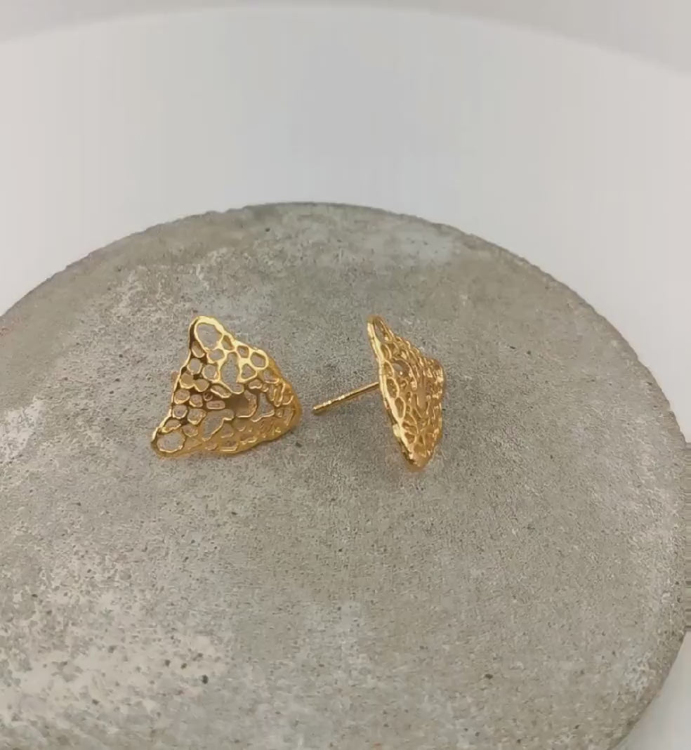 Leopard Stud Earrings – 18k Gold Plated