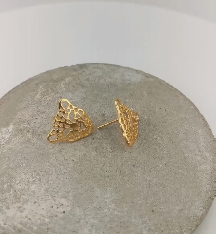 Leopard Stud Earrings – 18k Gold Plated
